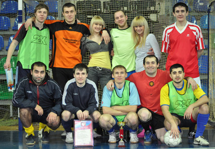 Ночной турнир «Звезды Ростова» по мини-футболу состоялся в КСК «Экспресс»