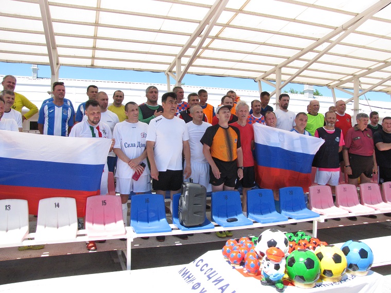 Турнир по футболу 9х9, посвященный Дню России, среди команд ветеранов 45 лет в 2022 году